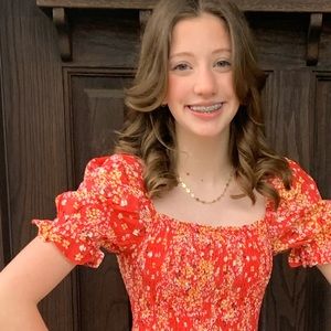 Meet your Posher, Ella